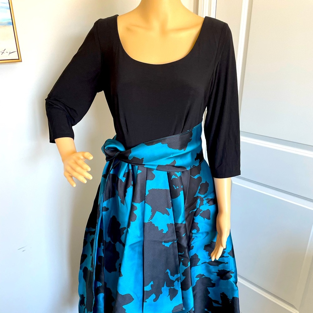 Holiday dress